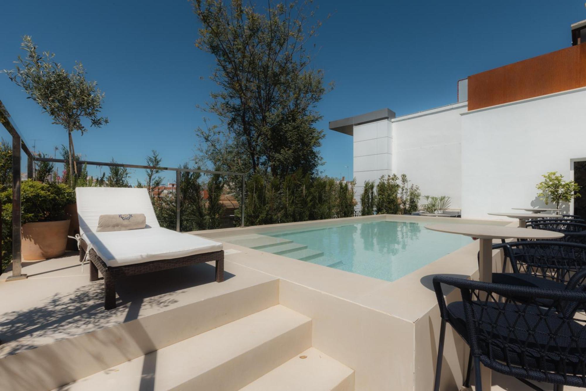 Cavalta Boutique Hotel - Small Luxuy Hotels Seville Exterior photo