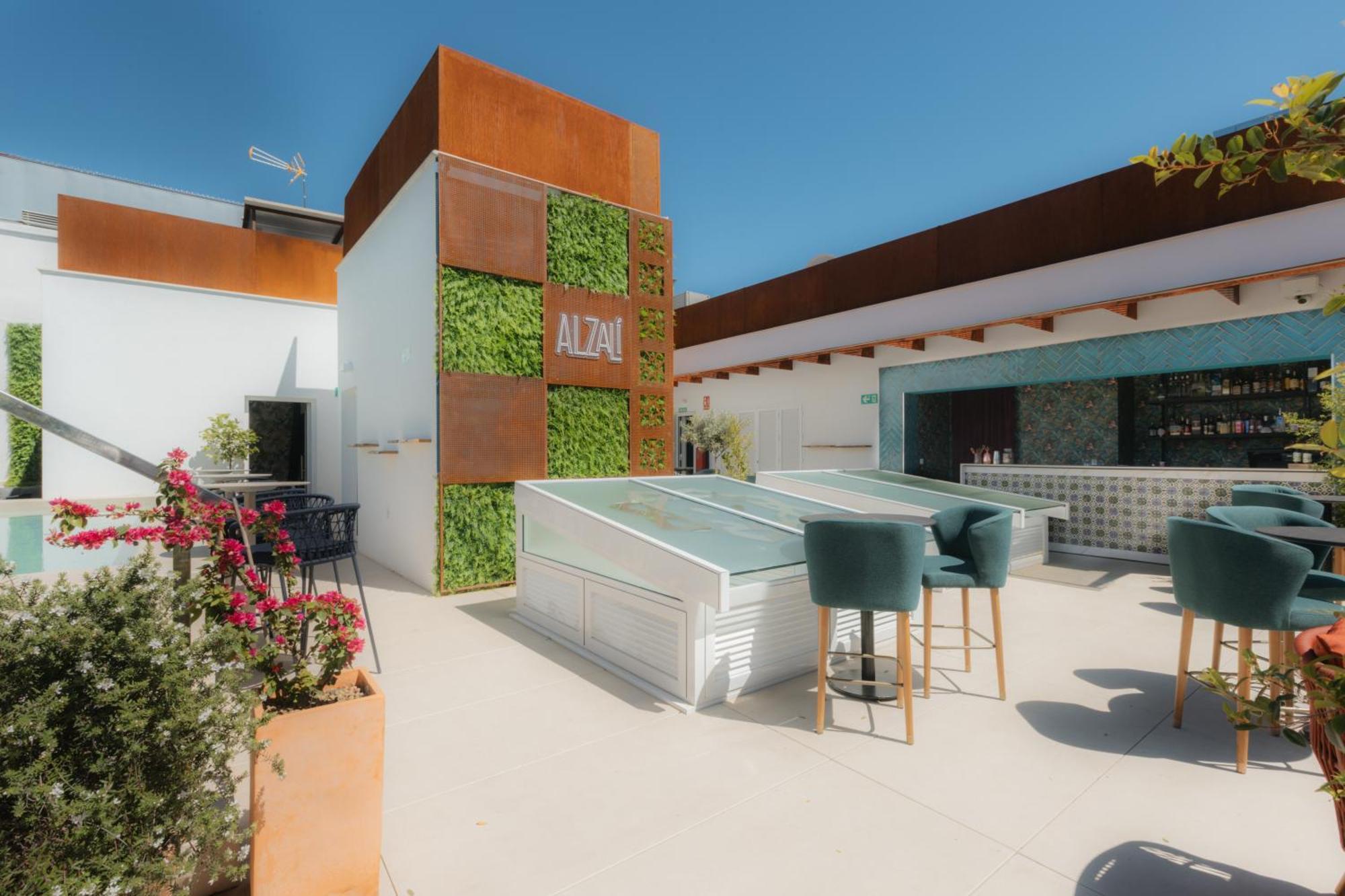 Cavalta Boutique Hotel - Small Luxuy Hotels Seville Exterior photo